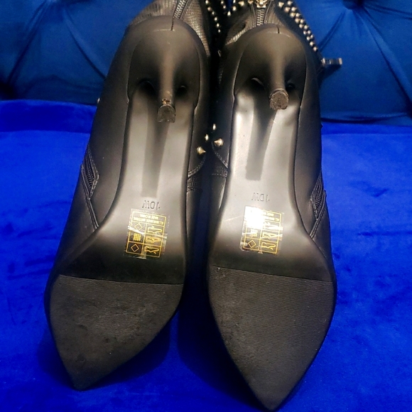 Women Boots, Ashley Stewart, size 10 W, black, 3 inch heel. Wide calf - Picture 3 of 3